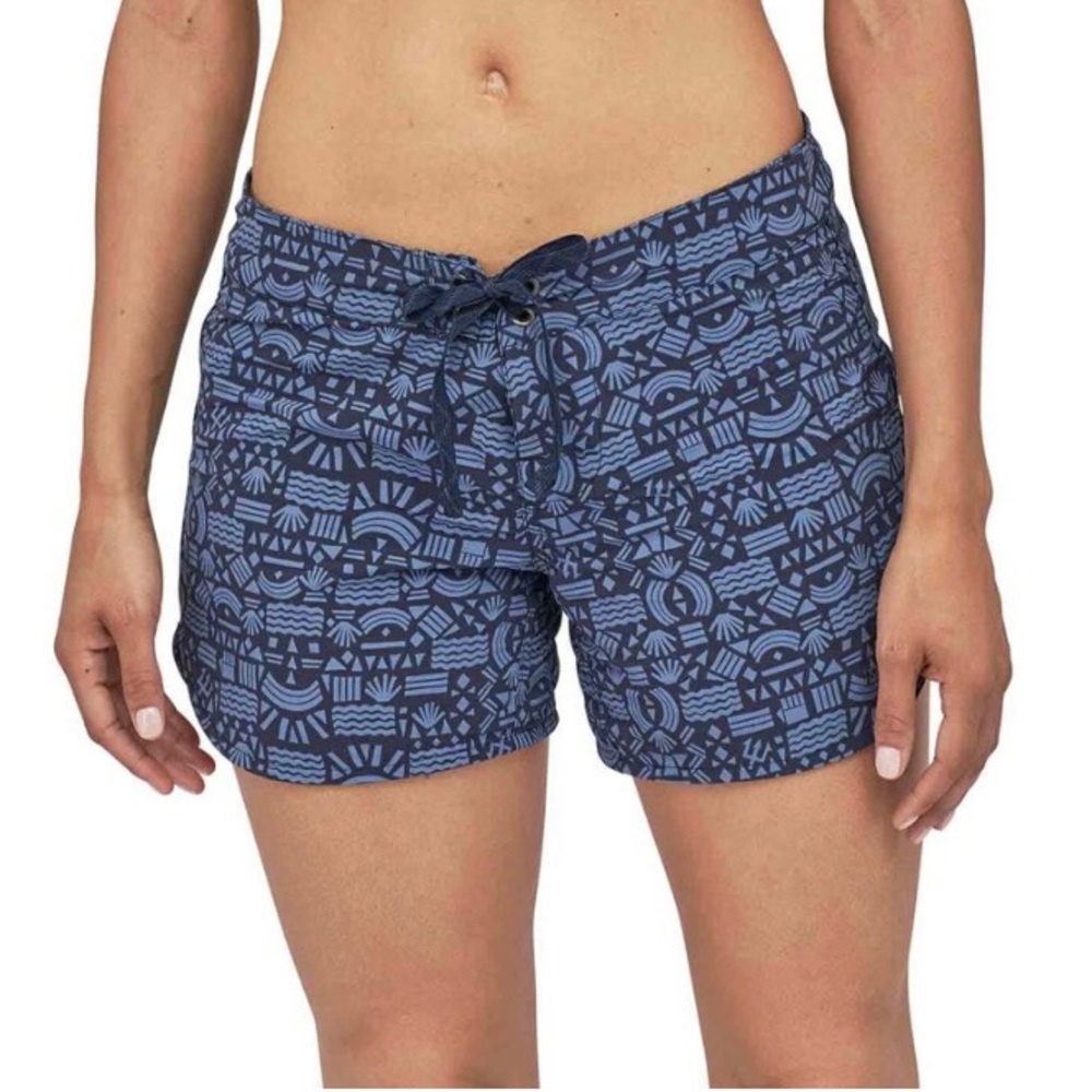 PATAGONIA
Women's Wavefarer Board Shorts
